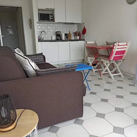 Terrasse Magnifique Vue Et Yachts Daire Antibes