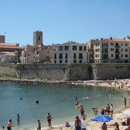 Terrasse Magnifique Vue Et Yachts