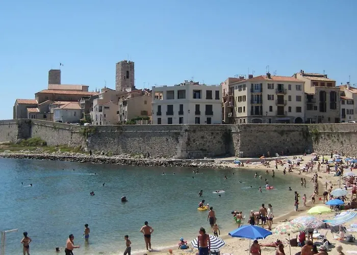 Terrasse Magnifique Vue Et Yachts